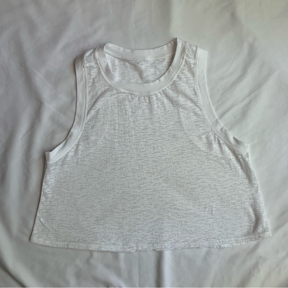 Lululemon Lightest Cropped Tank - Picture 2 of 5